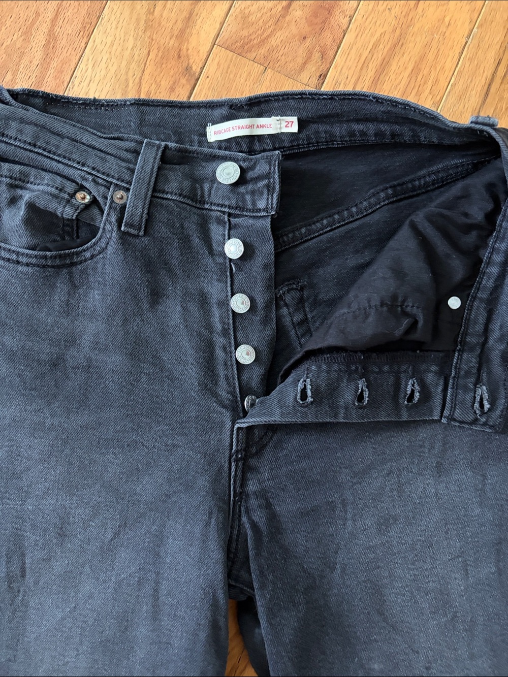 Levi's Ribcage Straight Ankle - Picture 2 of 5